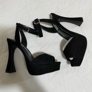 Steve Madden Chaka Platform Heel